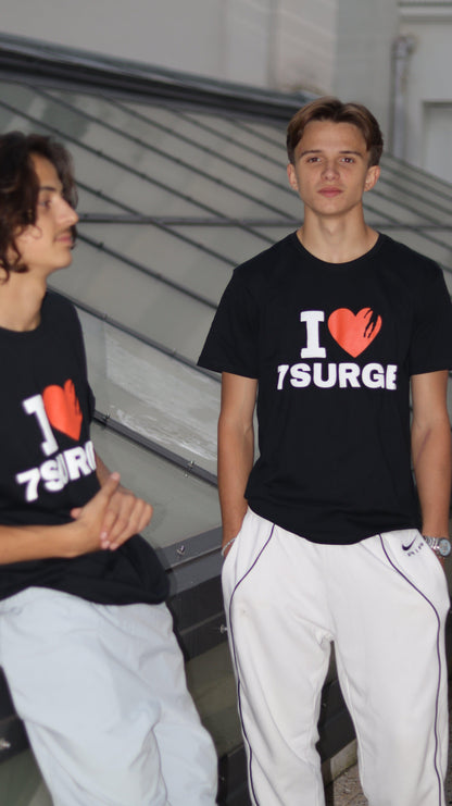 T-shirt Surge